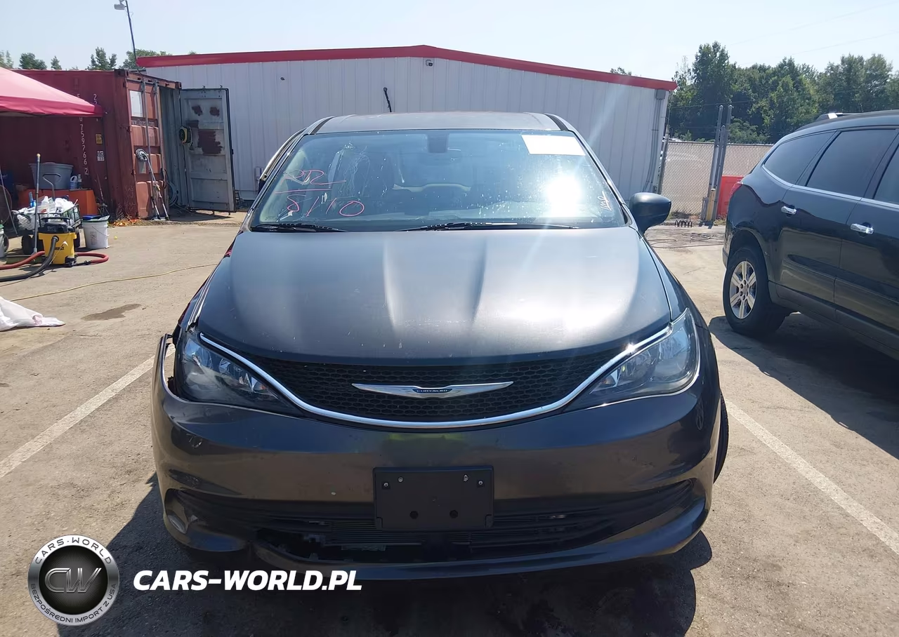 2017 Chrysler Pacifica Touring VIN:2C4RC1DG0HR759227 - 13