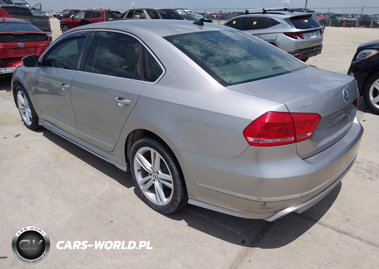 2013 Volkswagen Passat Sel VIN:1VWCN7A30DC074519 - 3