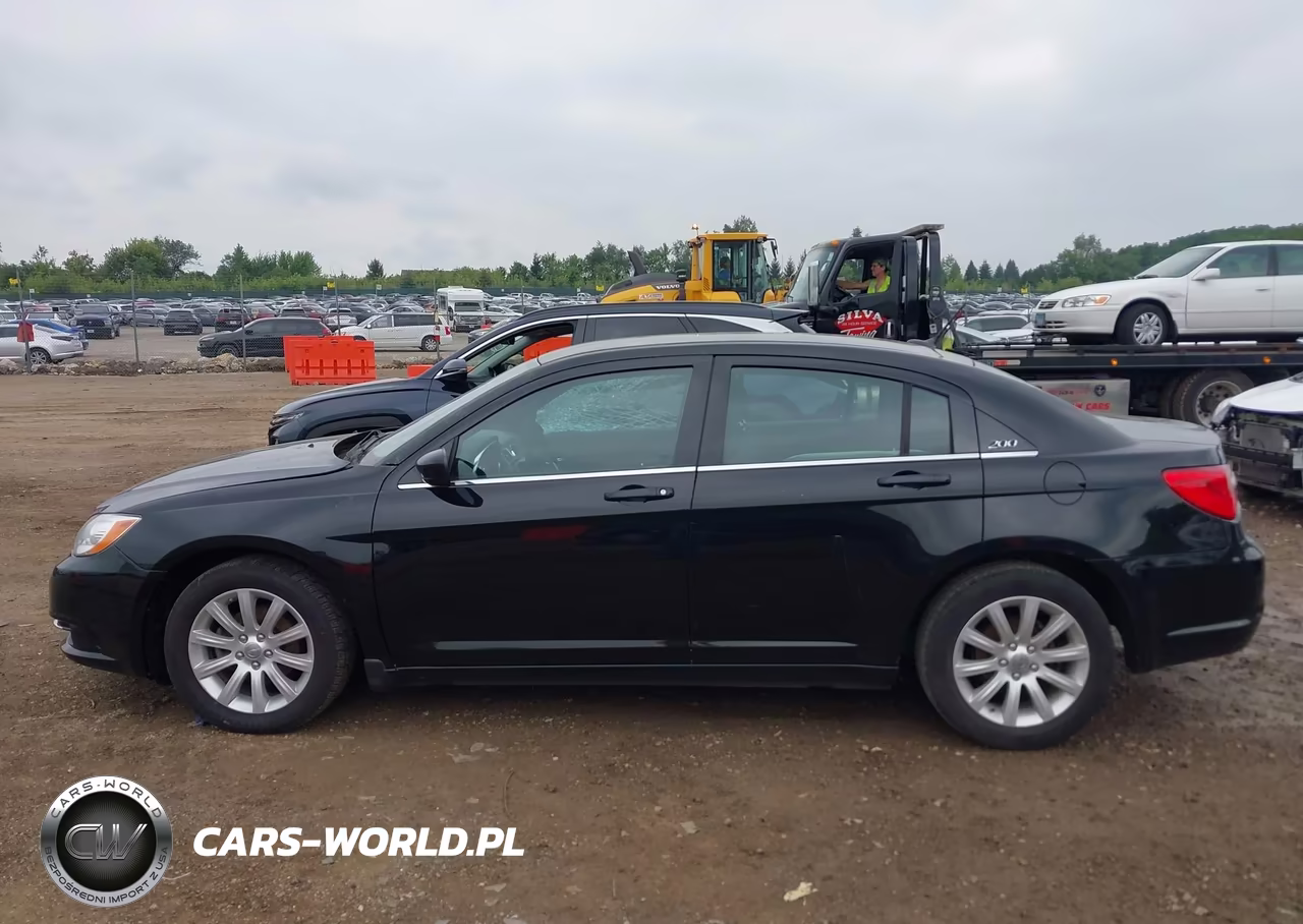 2014 Chrysler 200 Touring VIN:1C3CCBBB7EN111948 - 14