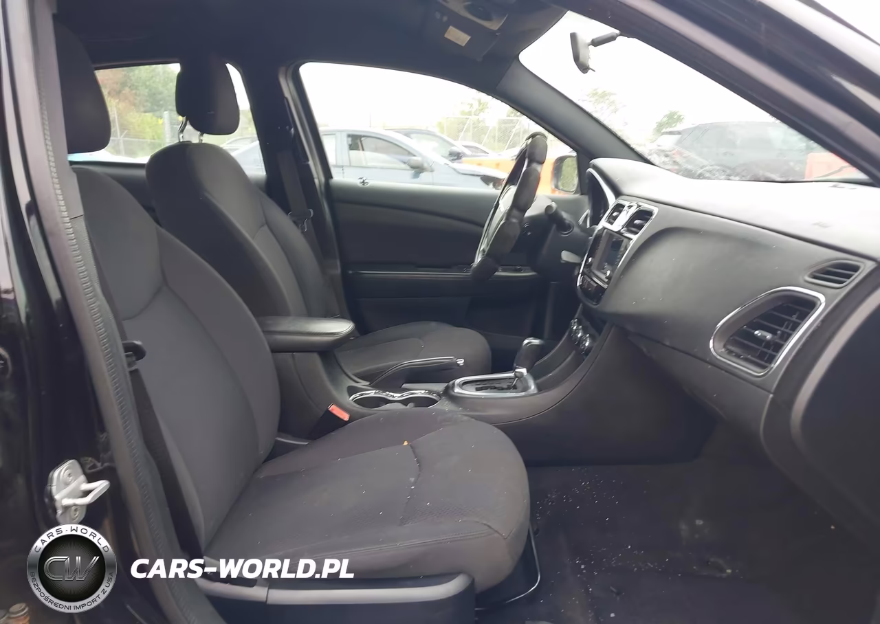 2014 Chrysler 200 Touring VIN:1C3CCBBB7EN111948 - 5