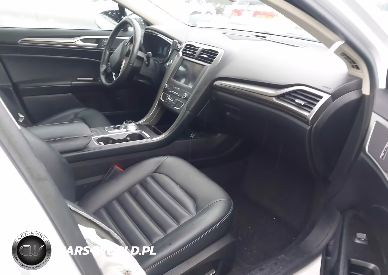2020 Ford Fusion Hybrid Sel VIN:3FA6P0MU1LR159445 - 5