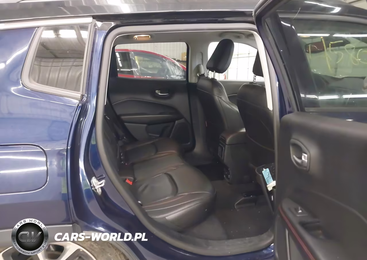 2018 Jeep Compass Trailhawk 4X4 VIN:3C4NJDDB4JT207582 - 8