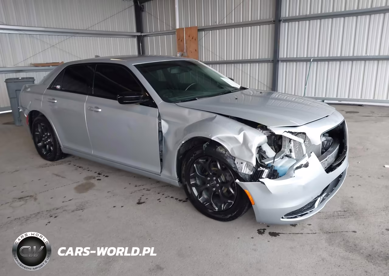 2019 Chrysler 300 Touring VIN:2C3CCARG4KH602509 - 1