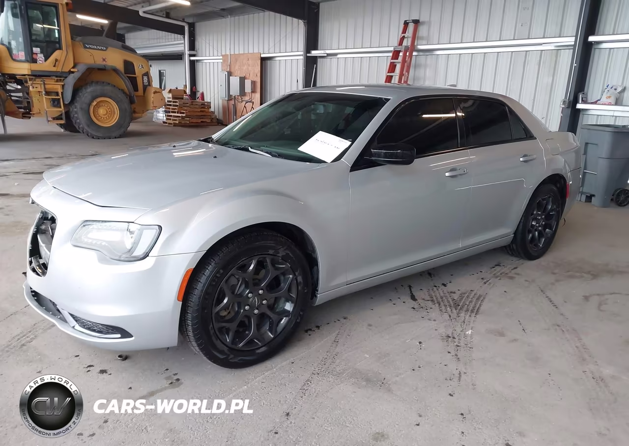 2019 Chrysler 300 Touring VIN:2C3CCARG4KH602509 - 2
