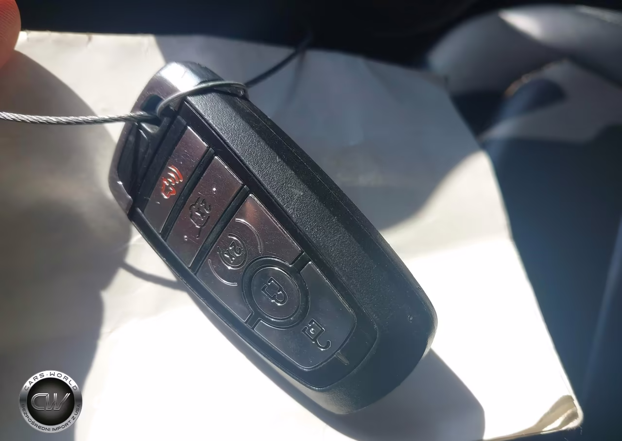 2019 Ford Explorer Xlt VIN:1FM5K8D88KGB00688 - 11
