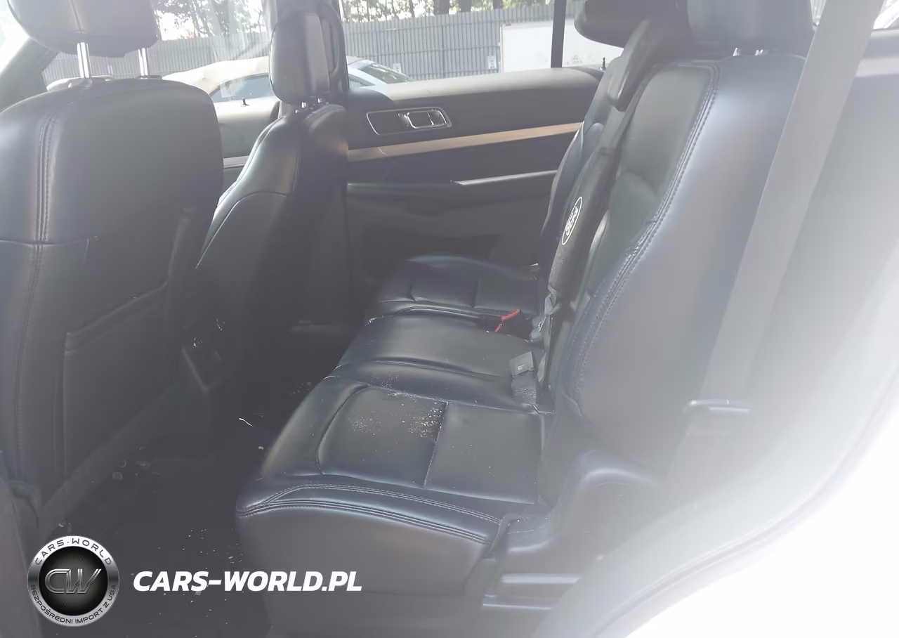 2019 Ford Explorer Xlt VIN:1FM5K8D88KGB00688 - 8