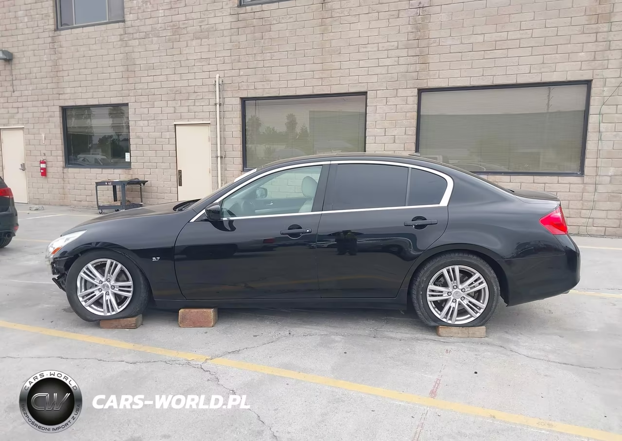 2015 Infiniti Q40 VIN:JN1CV6AP5FM501001 - 15