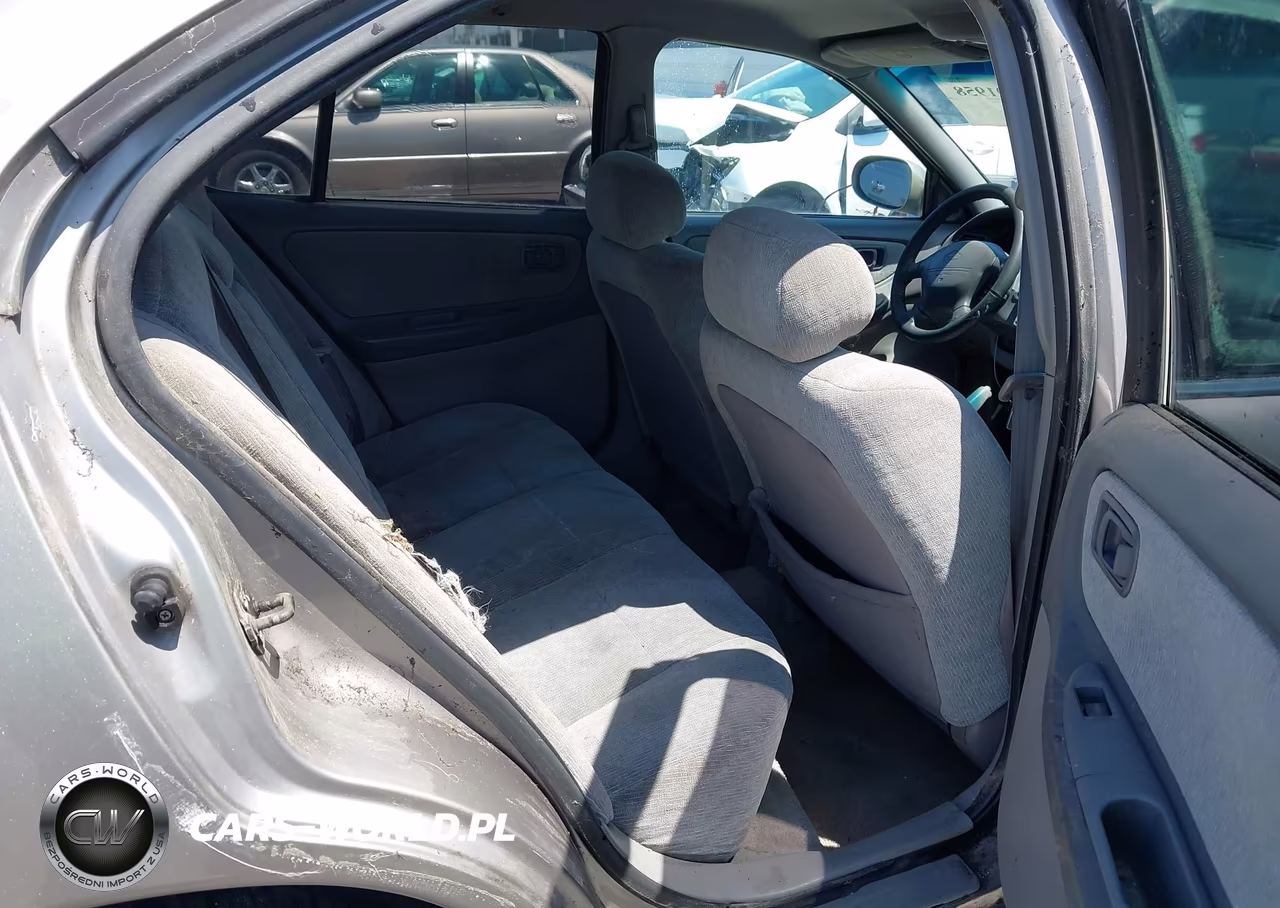 2001 Nissan Altima Gxe VIN:1N4DL01D01C147676 - 8