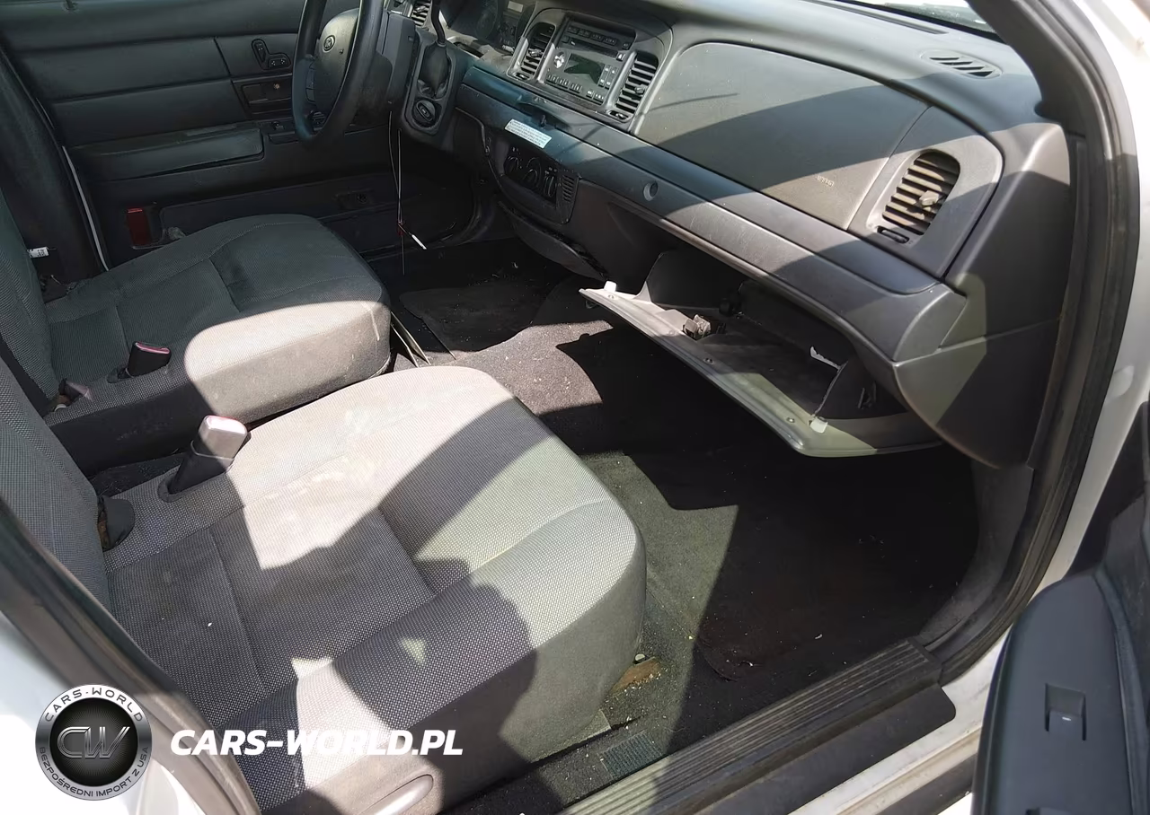 2010 Ford Crown Victoria Police-Police Interceptor VIN:2FABP7BV8AX135340 - 5