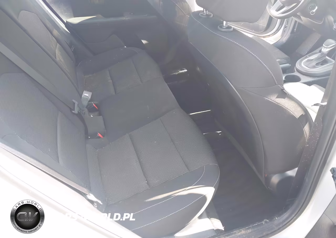 2019 Kia Forte Lxs VIN:3KPF24AD0KE125331 - 8