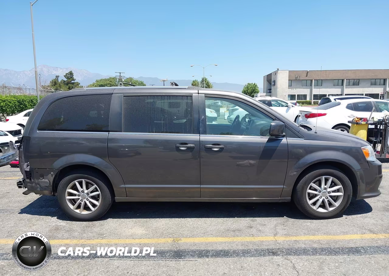 2018 Dodge Grand Caravan Sxt VIN:2C4RDGCG1JR208991 - 14