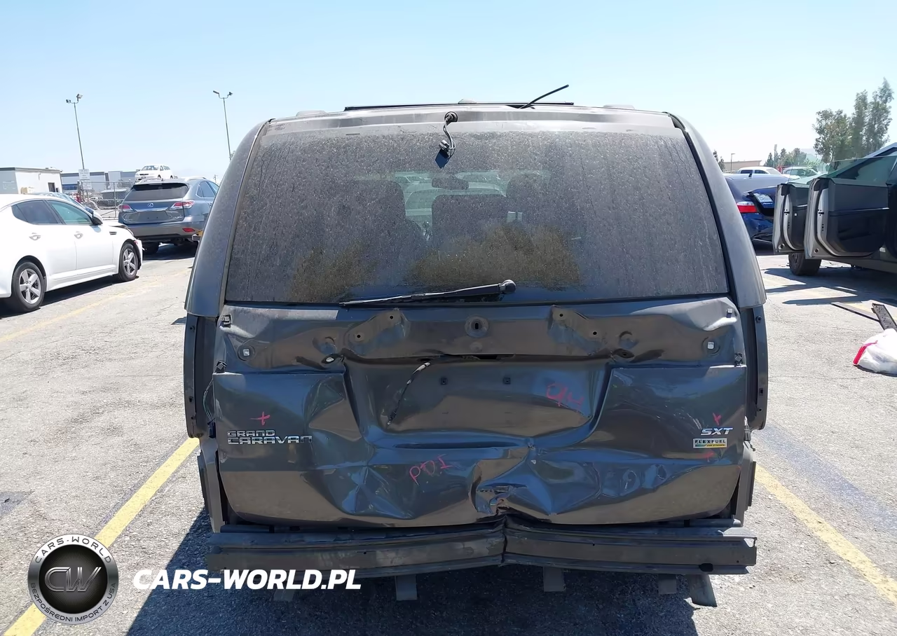 2018 Dodge Grand Caravan Sxt VIN:2C4RDGCG1JR208991 - 17