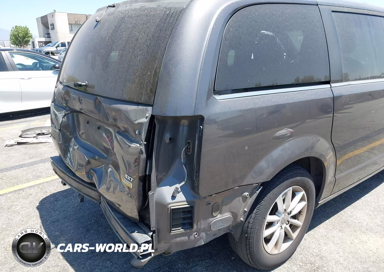 2018 Dodge Grand Caravan Sxt VIN:2C4RDGCG1JR208991 - 19