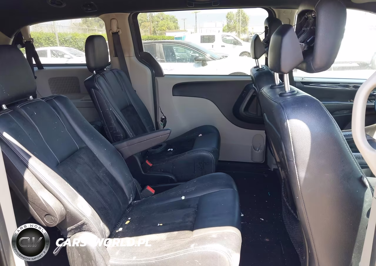2018 Dodge Grand Caravan Sxt VIN:2C4RDGCG1JR208991 - 8
