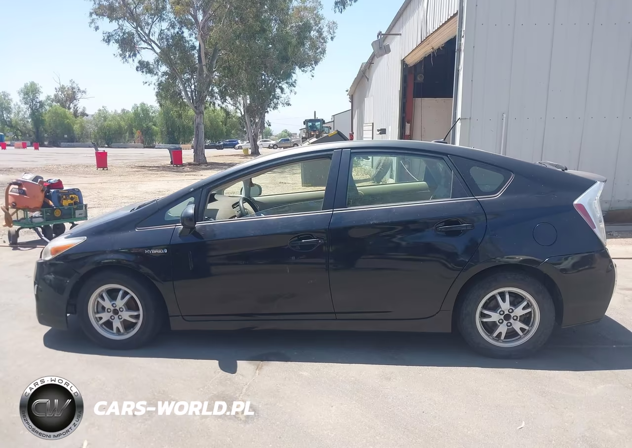 2011 Toyota Prius Four VIN:JTDKN3DU5B1457568 - 14