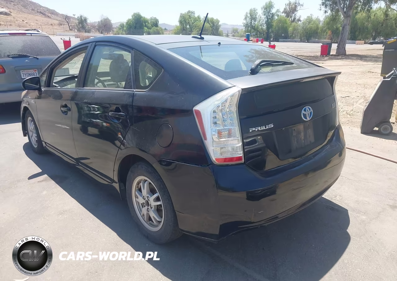 2011 Toyota Prius Four VIN:JTDKN3DU5B1457568 - 3