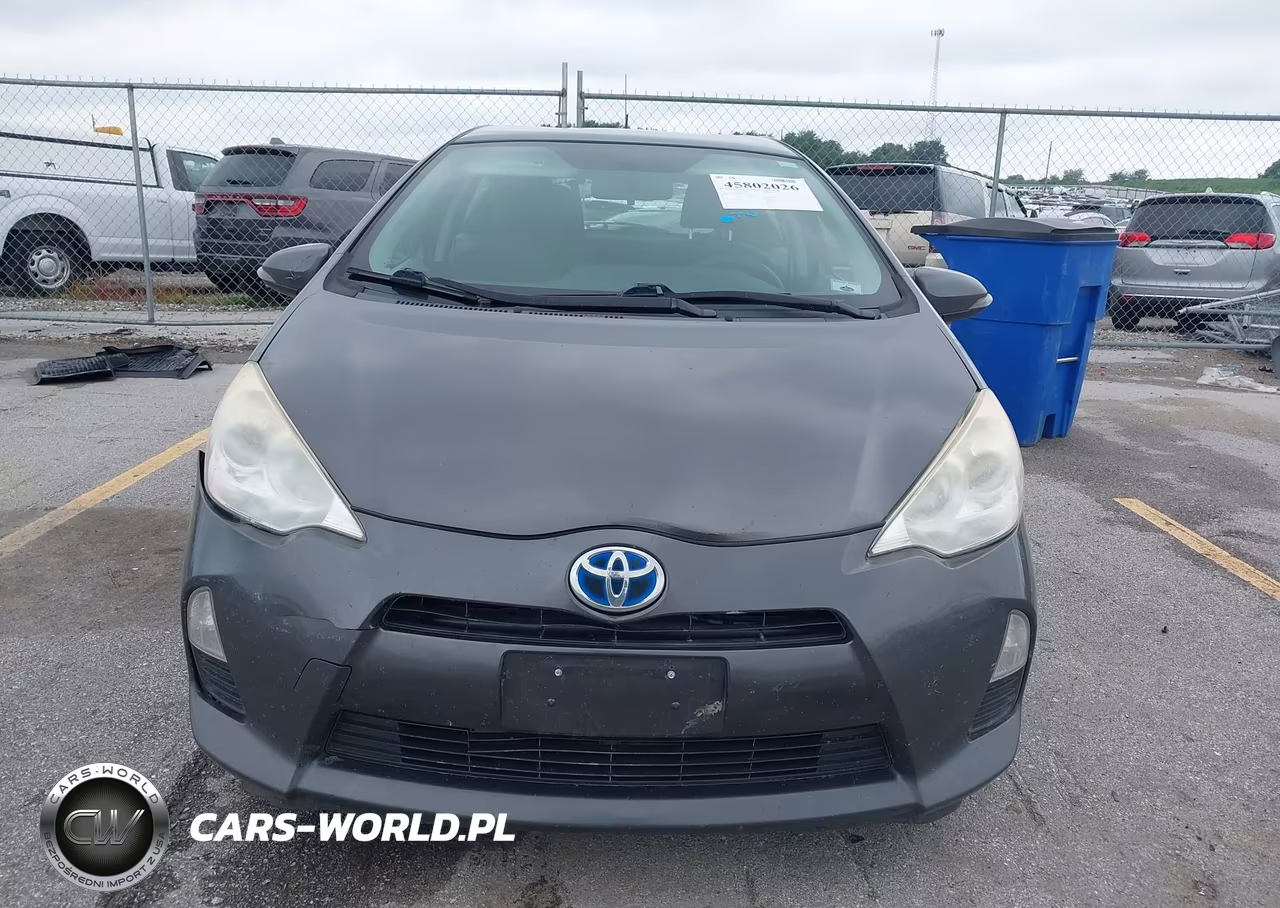 2013 Toyota Prius C Two VIN:JTDKDTB30D1054954 - 12