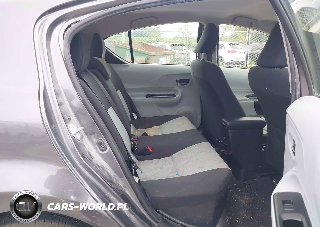 2013 Toyota Prius C Two VIN:JTDKDTB30D1054954 - 8