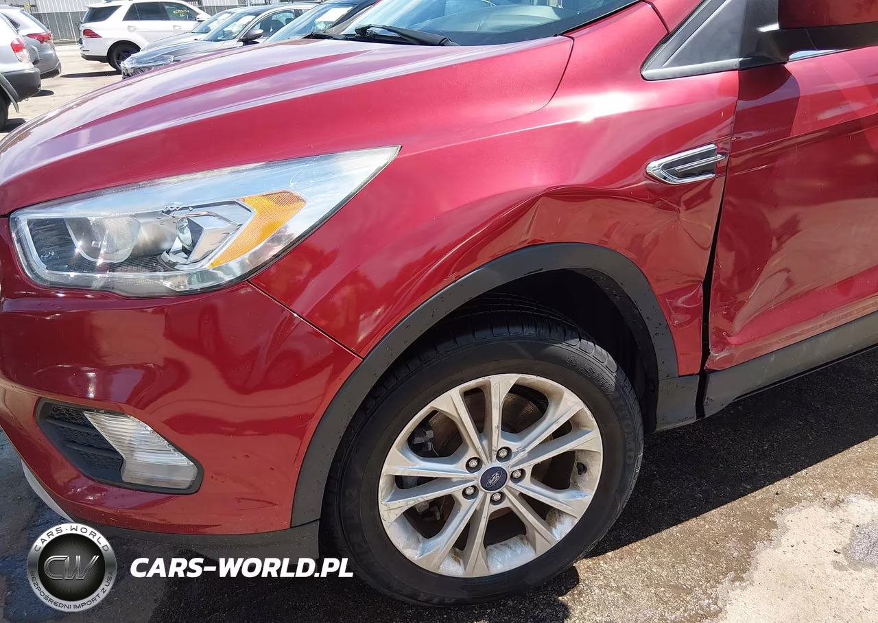 2017 Ford Escape Se VIN:1FMCU9GD7HUE11782 - 6