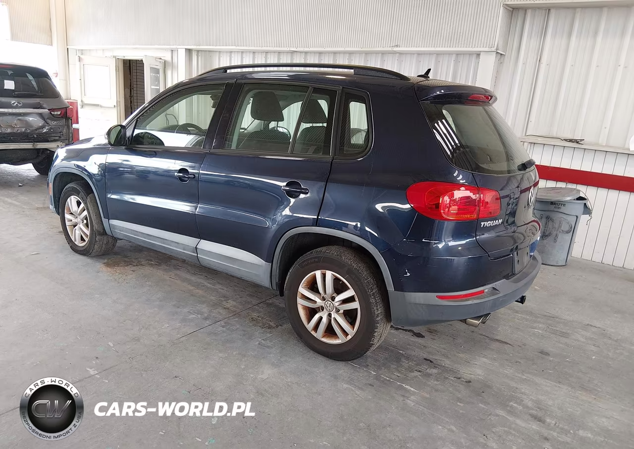 2016 Volkswagen Tiguan S VIN:WVGAV7AX8GW588193 - 3