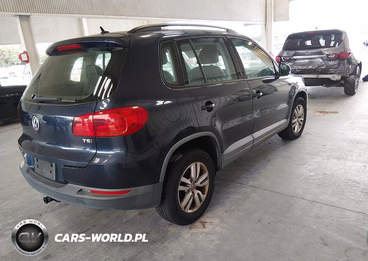 2016 Volkswagen Tiguan S VIN:WVGAV7AX8GW588193 - 4