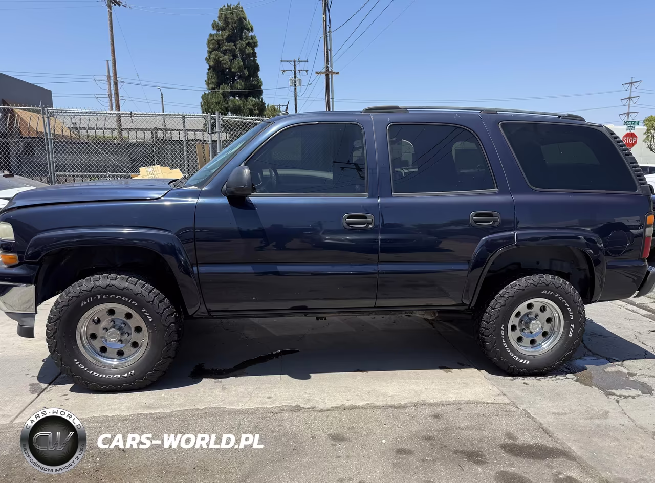 2005 Chevrolet Tahoe Ls VIN:1GNEK13T75R204641 - 3