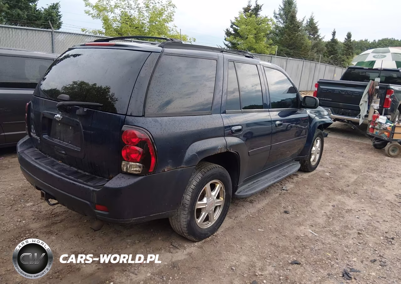 2007 Chevrolet Trailblazer Lt VIN:1GNDT13S372124071 - 4