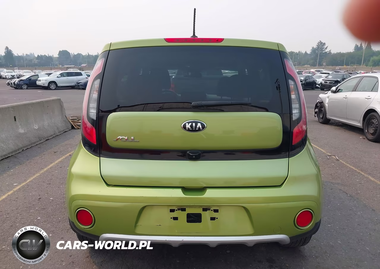 2017 Kia Soul + VIN:KNDJP3A59H7880405 - 16