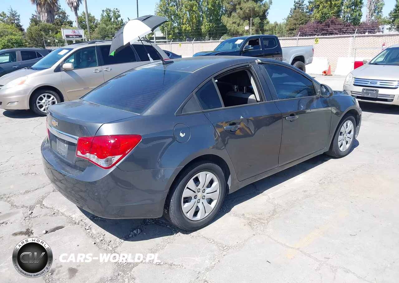 2013 Chevrolet Cruze Ls Auto VIN:1G1PA5SG4D7166241 - 4