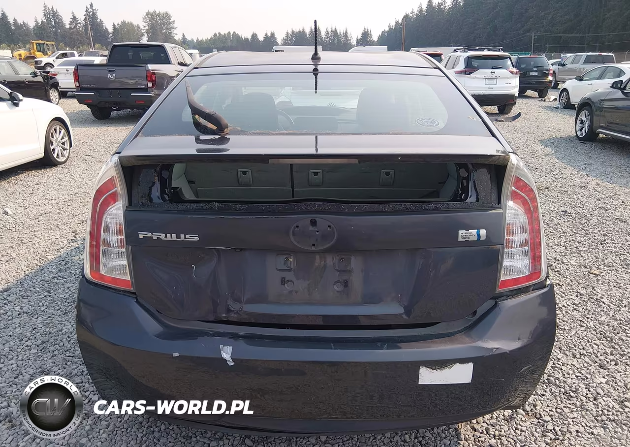 2015 Toyota Prius Two VIN:JTDKN3DU1F0467722 - 16