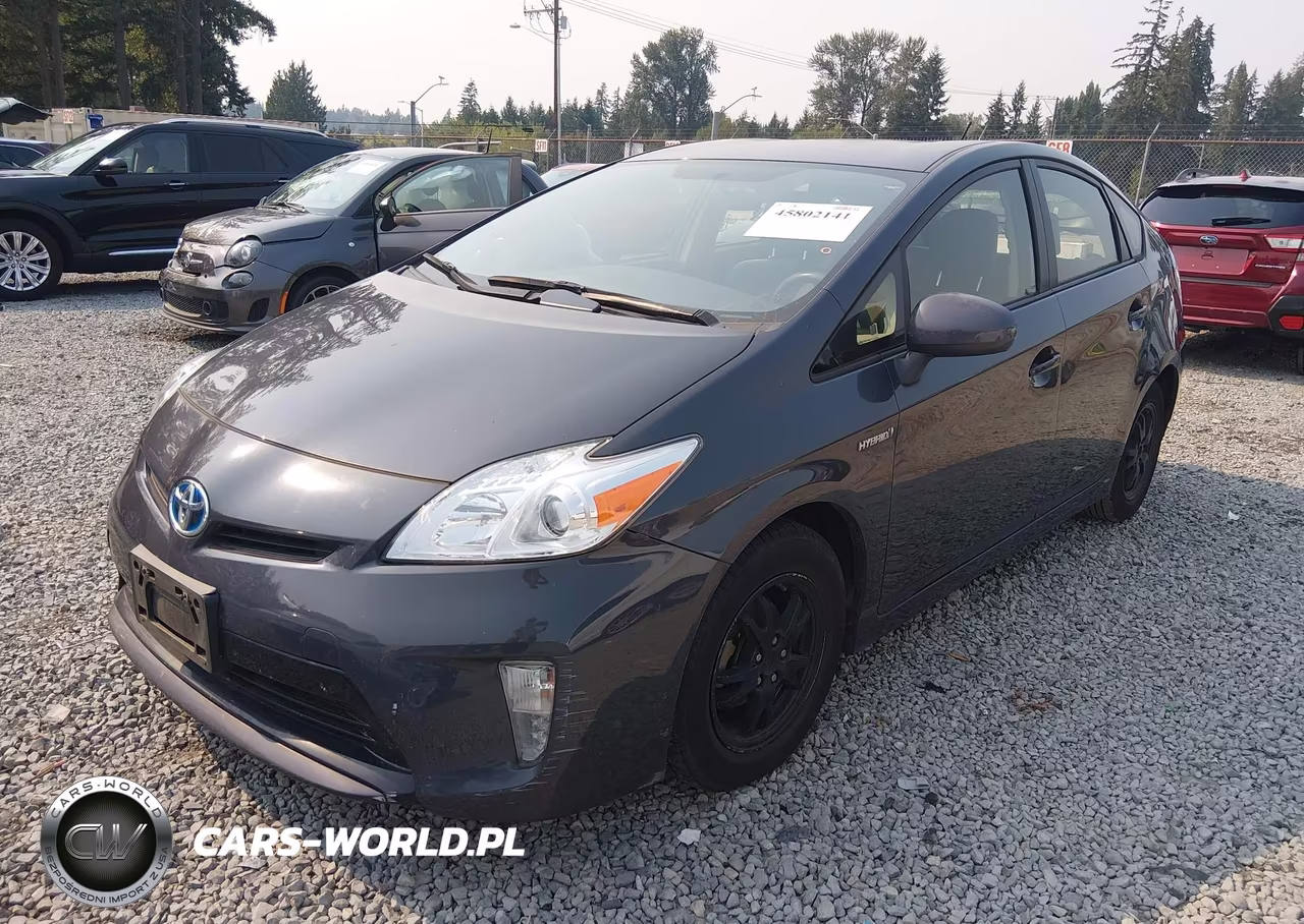 2015 Toyota Prius Two VIN:JTDKN3DU1F0467722 - 2