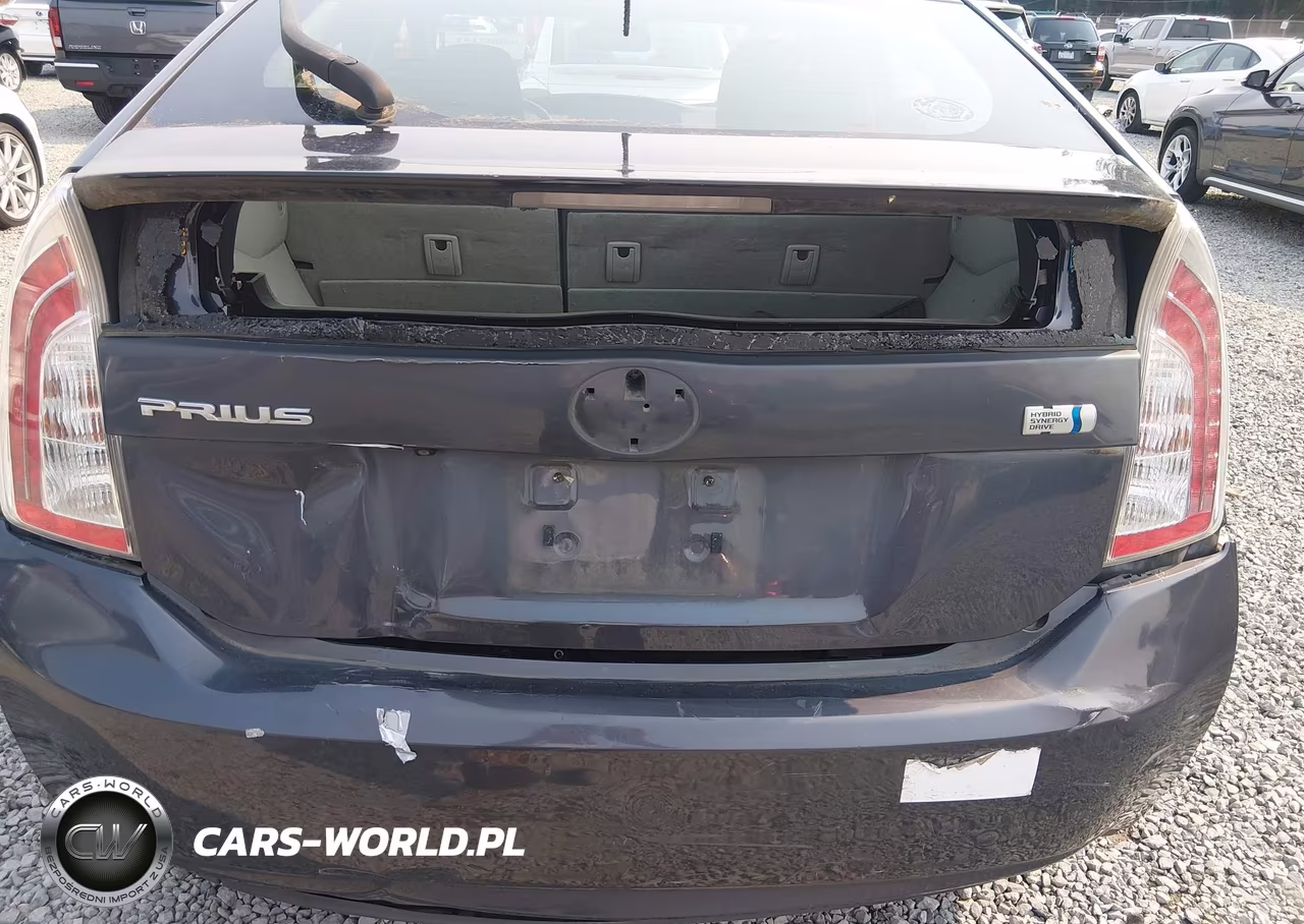 2015 Toyota Prius Two VIN:JTDKN3DU1F0467722 - 6