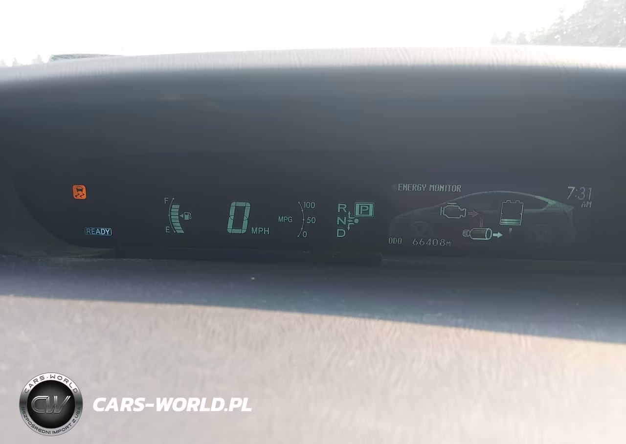 2015 Toyota Prius Two VIN:JTDKN3DU1F0467722 - 7