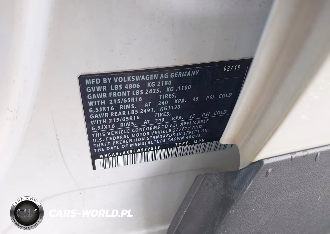 2015 Volkswagen Tiguan S VIN:WVGAV7AX5FW582818 - 9