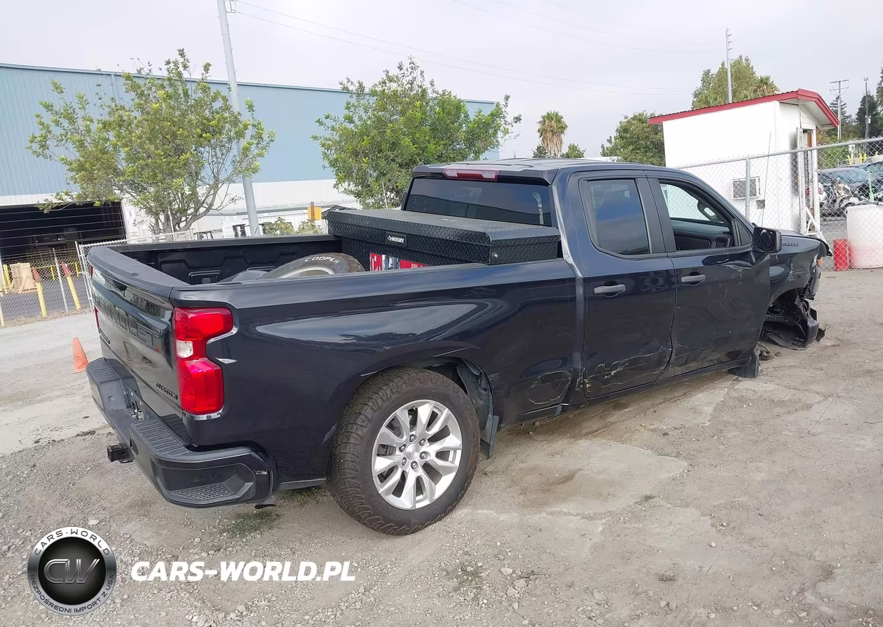 2022 Chevrolet Silverado 1500 2Wd Standard Bed Custom VIN:1GCRABEK0NZ588401 - 4