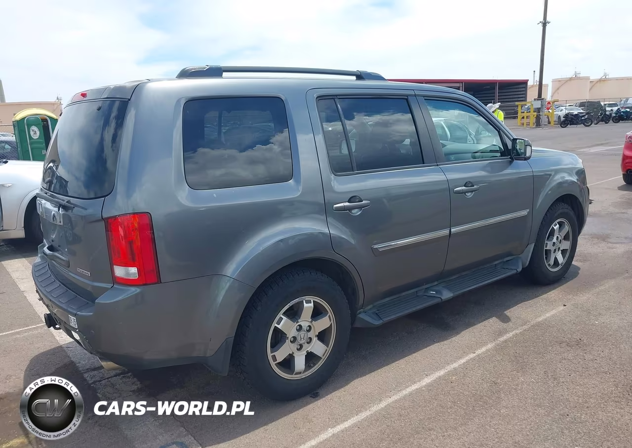 2011 Honda Pilot Touring VIN:5FNYF3H98BB023598 - 4