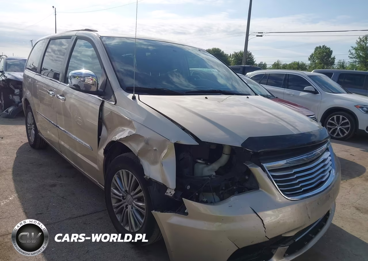 2014 Chrysler Town & Country Touring-L – zdjęcie 1 z 16