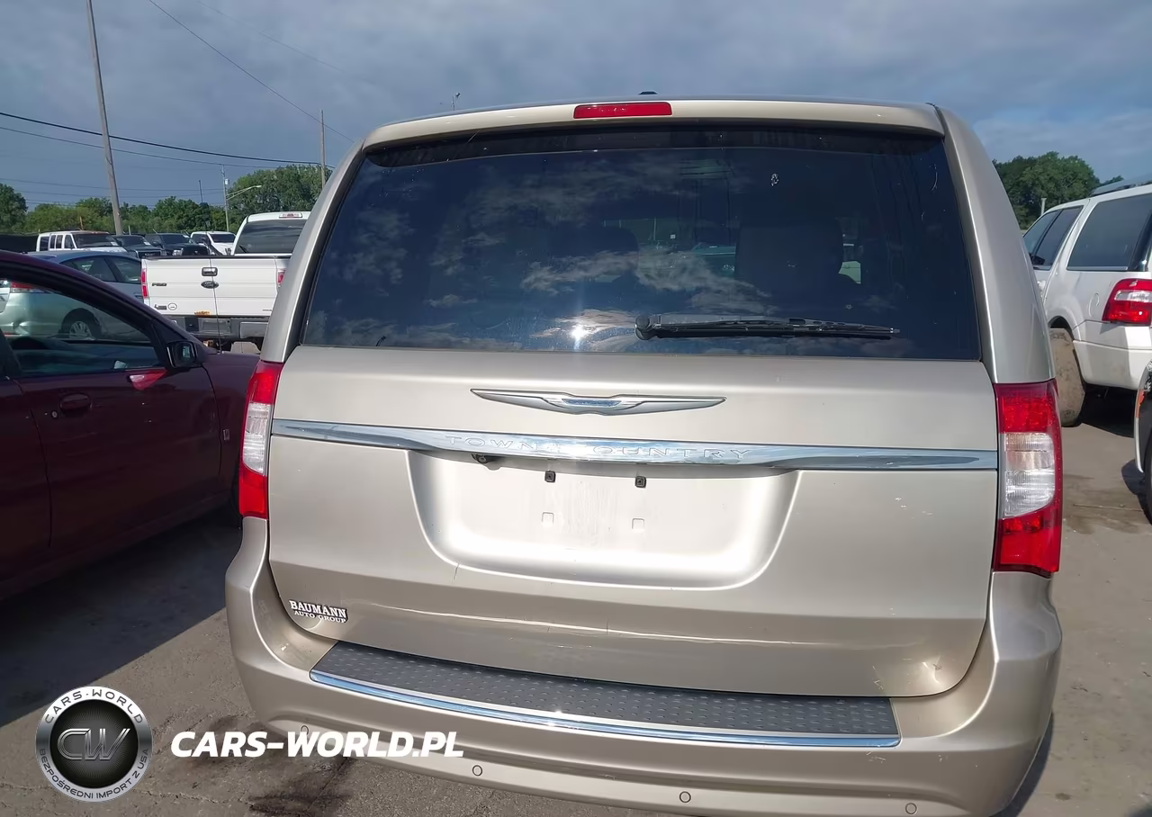 2014 Chrysler Town & Country Touring-L VIN:2C4RC1CG9ER284982 - 16