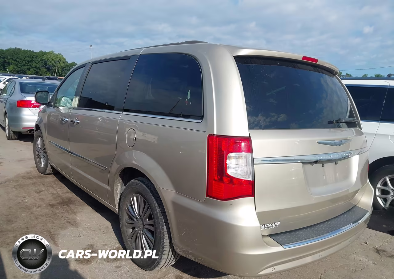 2014 Chrysler Town & Country Touring-L VIN:2C4RC1CG9ER284982 - 3