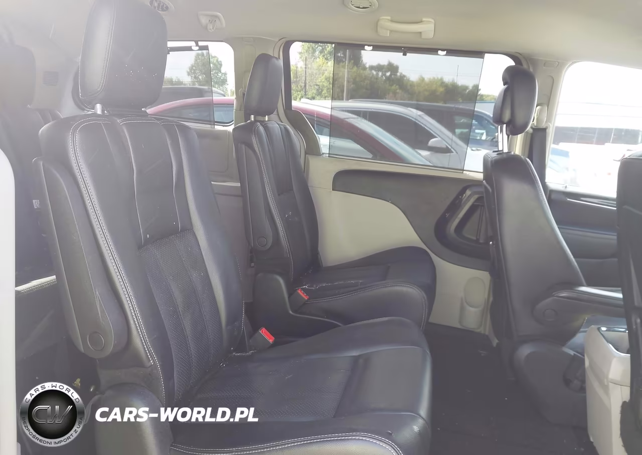 2014 Chrysler Town & Country Touring-L VIN:2C4RC1CG9ER284982 - 8