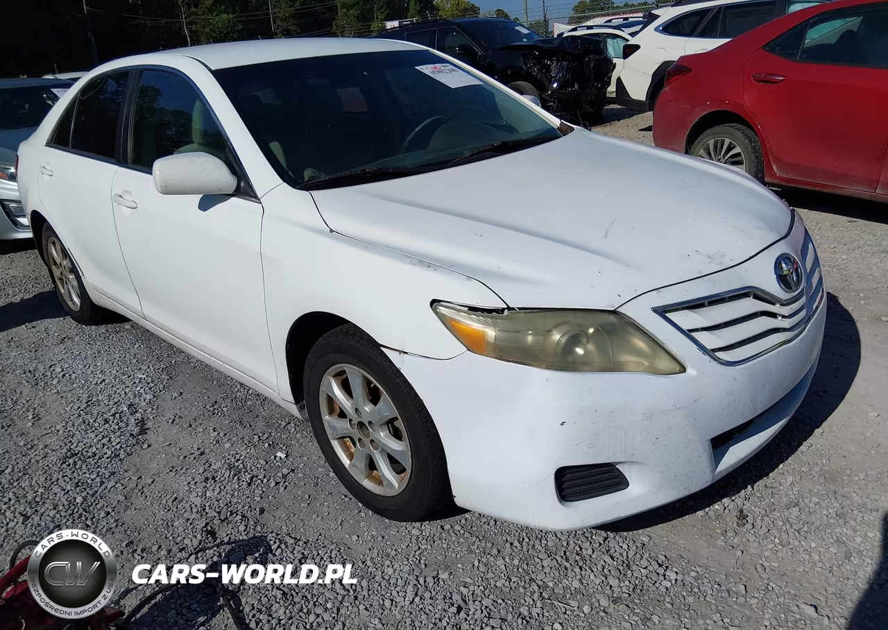 2011 Toyota Camry Le – zdjęcie 1 z 11