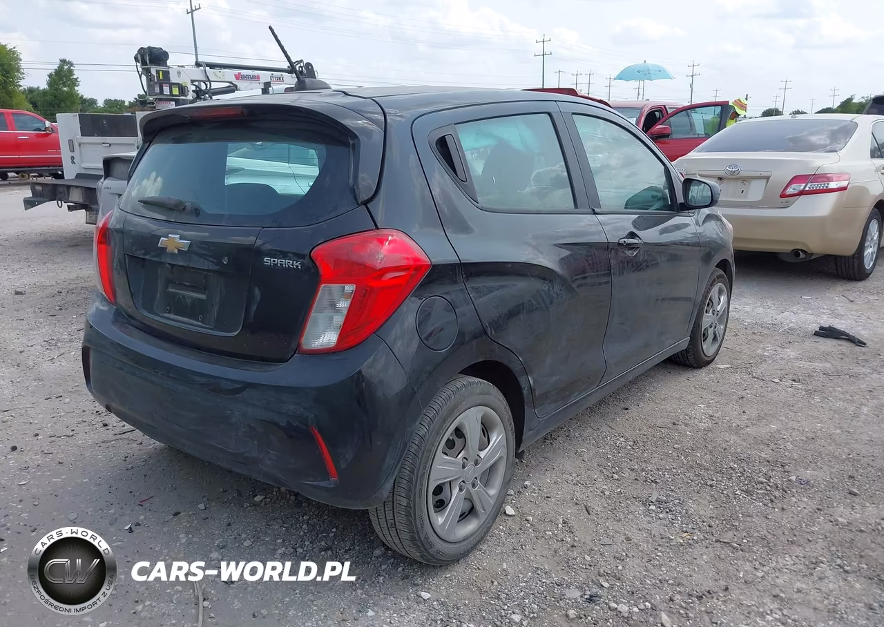 2019 Chevrolet Spark Ls Cvt VIN:KL8CB6SA3KC803332 - 4