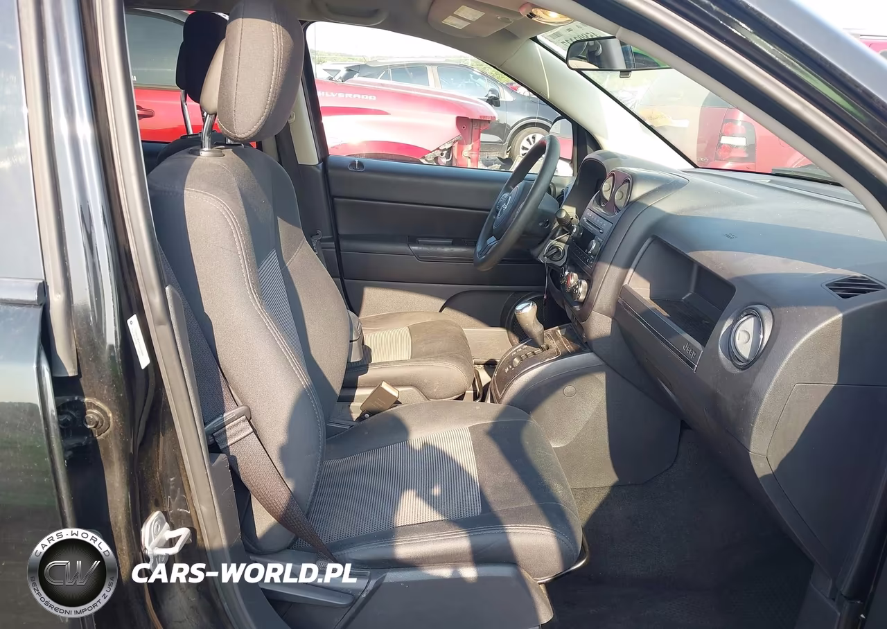 2012 Jeep Compass Sport VIN:1C4NJCBB1CD634899 - 5