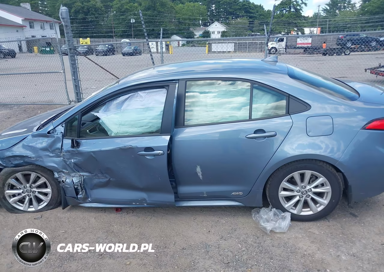 2025 Toyota Corolla Hybrid Le VIN:JTDBDMHE4S3020449 - 14