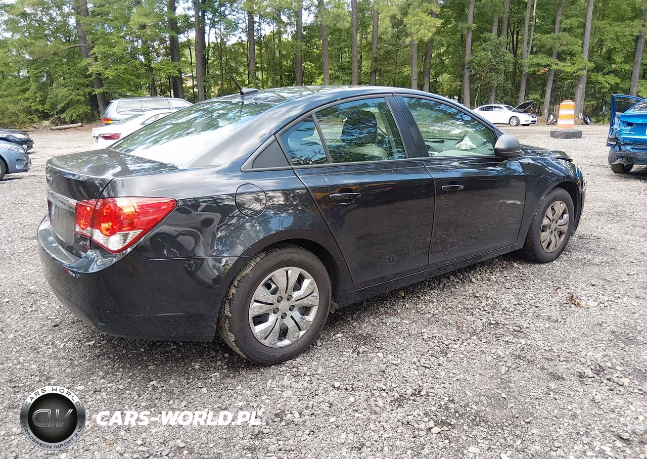 2013 Chevrolet Cruze Ls Auto VIN:1G1PA5SHXD7223695 - 4