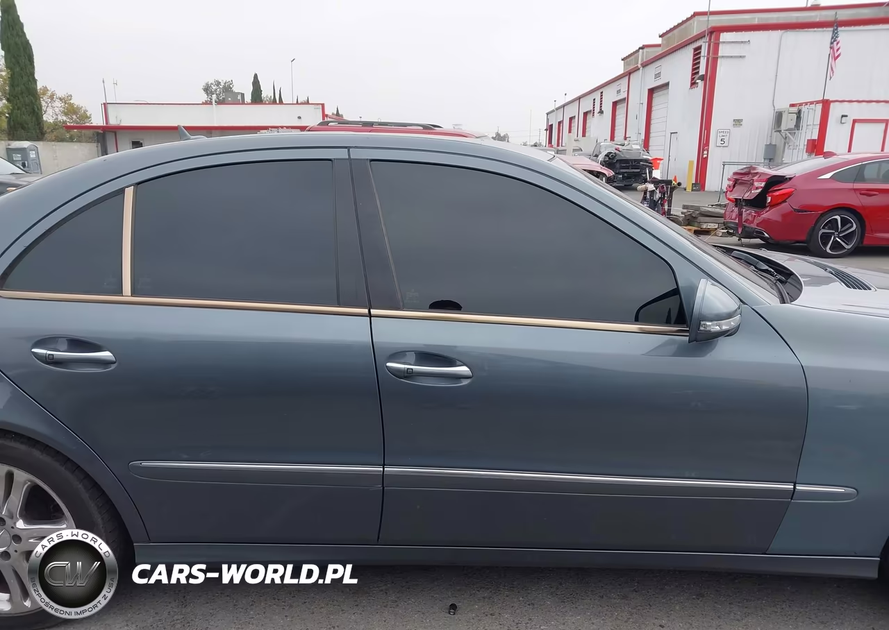 2007 Mercedes-Benz E 550 VIN:WDBUF72X97B018920 - 13