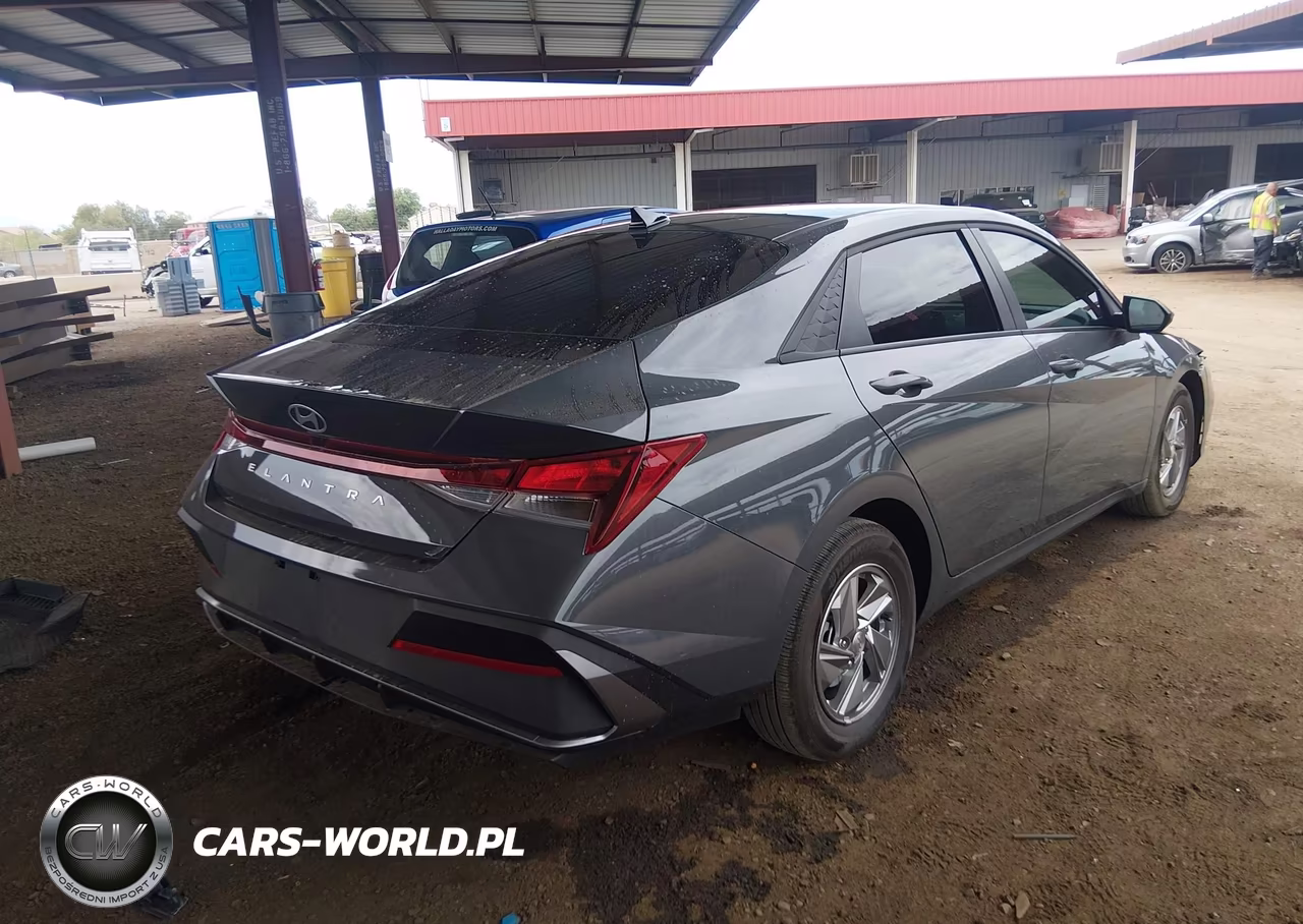2026 Hyundai Elantra Se VIN:KMHLL4DG2TU116425 - 4