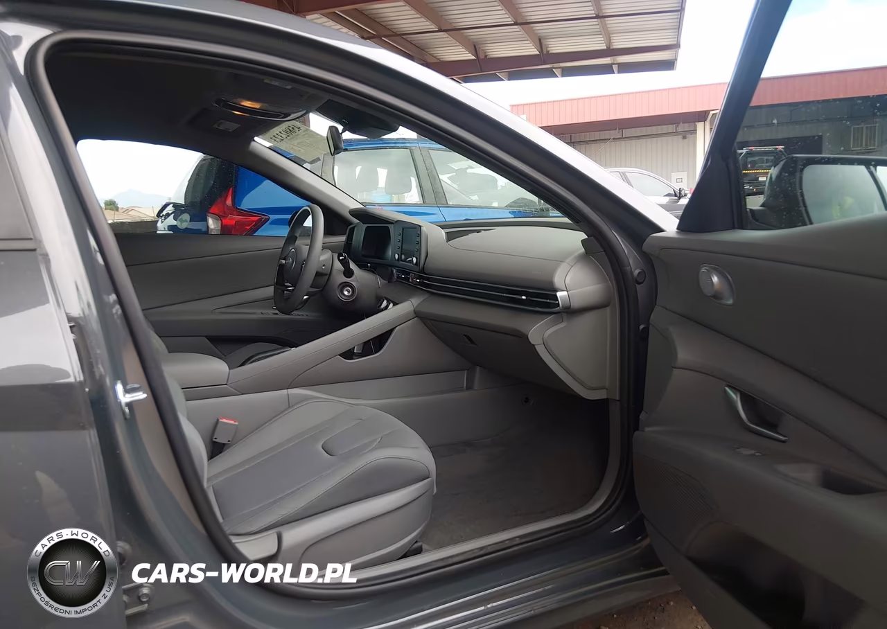 2026 Hyundai Elantra Se VIN:KMHLL4DG2TU116425 - 5