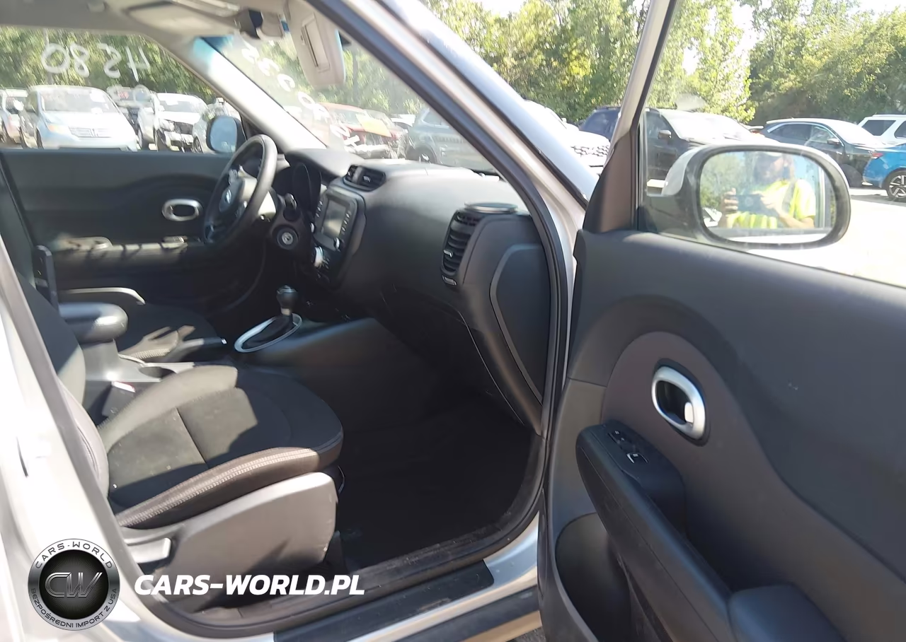 2018 Kia Soul VIN:KNDJN2A23J7582427 - 5