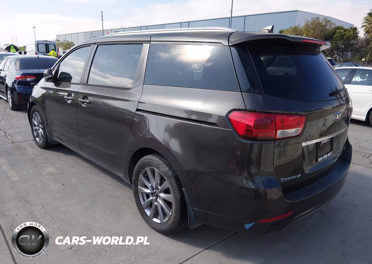 2015 Kia Sedona Lx VIN:KNDMB5C17F6037758 - 3